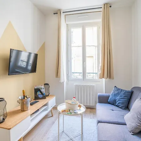 Le Coconning: Tranquil City Center Retreat Apartment *